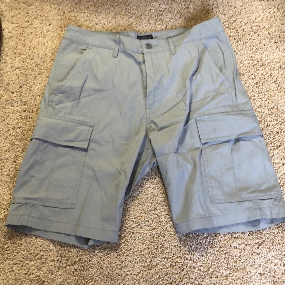 Levi Cargo Shorts